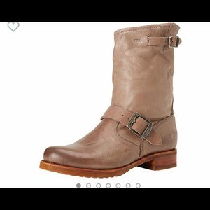 Frye Veronica boots NWT 7.5